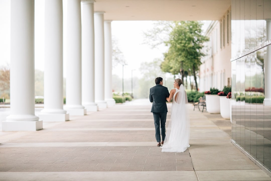 611fc763bfeb98a50e4c026d_bellevue-wedding-south-portico-p-1080