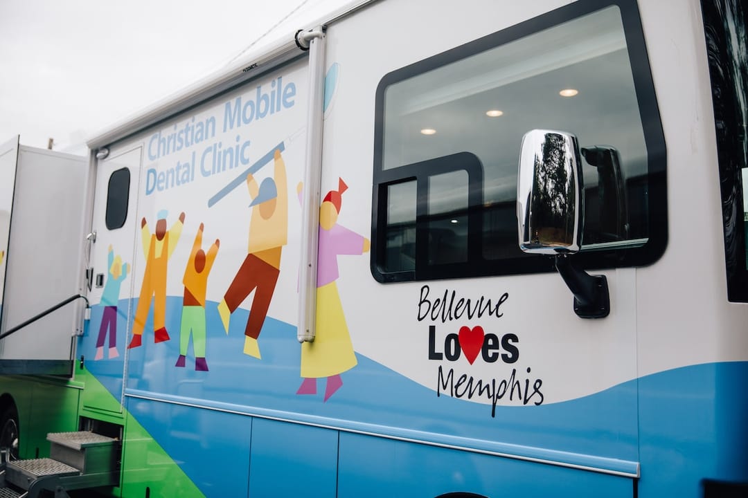 611bec6aefc58afee688cb27_bellevue-mobile-dental-clinic-012219-p-1080