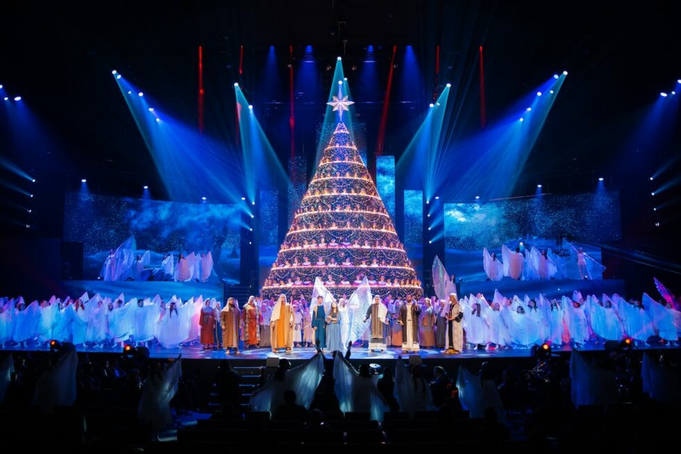 Singing Christmas Tree Bellevue Baptist Church