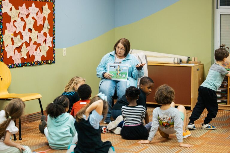 Kids Worship On Wednesdays (K-WOW) Volunteer