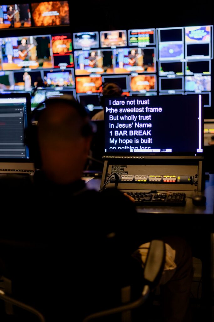 Prompter Operator